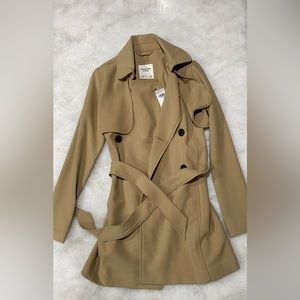 Abercrombie & Fitch never used coat